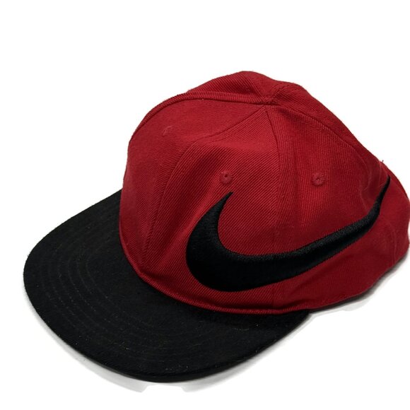 Nike Snapback Hat Cap Big Swoosh Logo Red‎ Black Youth 4-7 Boys Adjustable - Picture 1 of 12